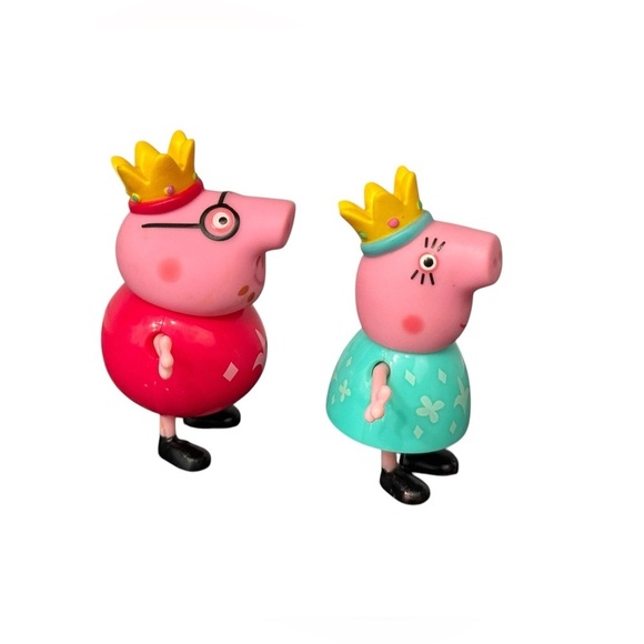 Peppa Pig Castle King & Queen Mommy & Daddy Pig Toy Figures - Picture 5 of 6